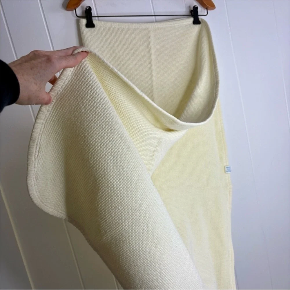 VINTAGE Cozy JE. Morgan Pale Butter Yellow Thermal Waffle Knit Baby Blanket Gift